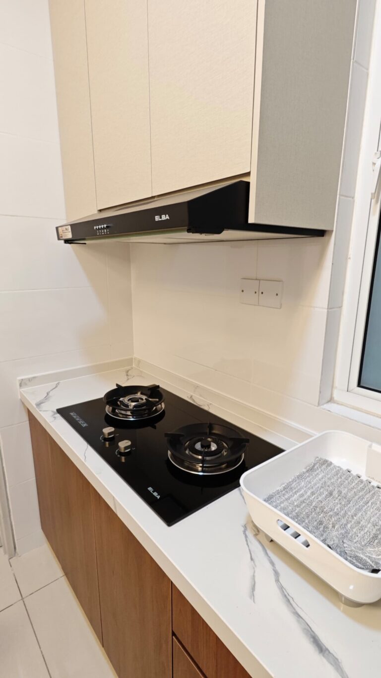 COMMON AREA KITCHEN(11)