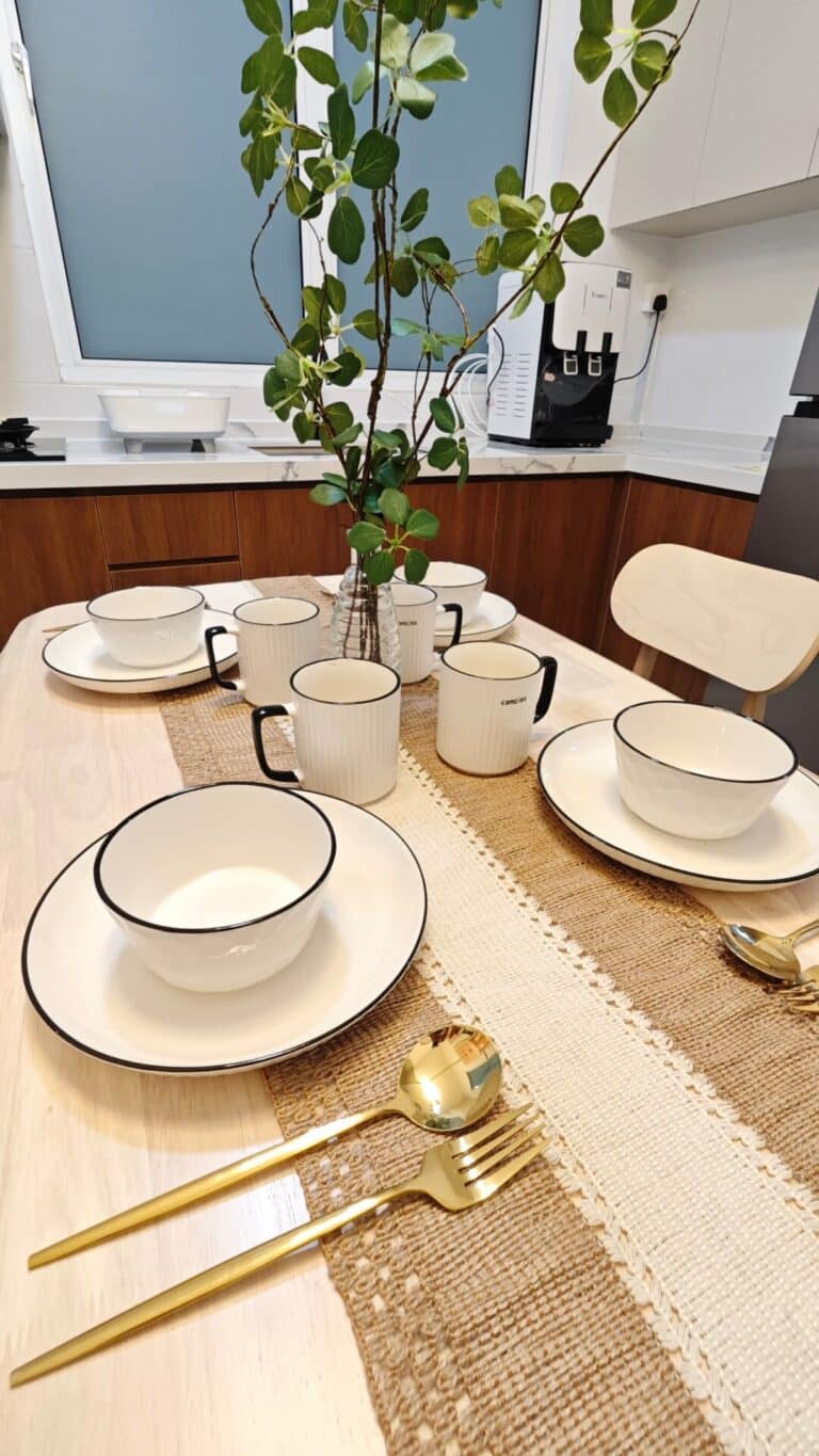 COMMON AREA KITCHEN(6)